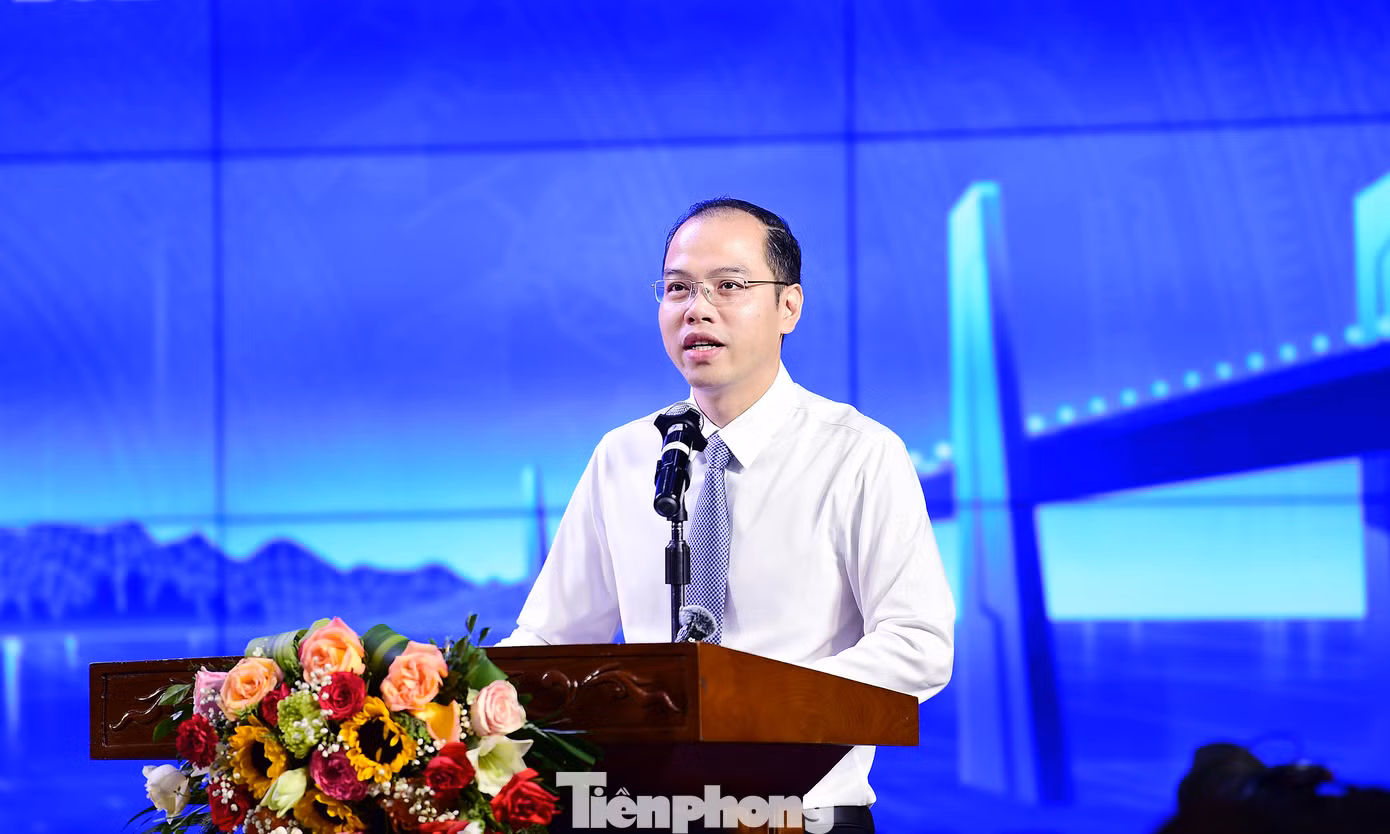 Anh Nguyễn Tiến Hưng – Phó Chủ tịch T.Ư Hội Sinh viên Việt Nam, Phó Bí thư Thành Đoàn, Chủ tịch Hội SVVN Thành phố Hà Nội cho biết: Ngày hội “Sinh viên 5 tốt” năm nay tiếp tục là sân chơi bổ ích, sáng tạo và ý nghĩa dành cho sinh viên Thủ đô. Ngày hội thu hút sự tham gia của hơn 5.000 hội viên, sinh viên đến từ 58 cơ sở Đoàn và 41 cơ sở Hội trực thuộc Thành Đoàn - Hội Sinh viên Việt Nam Thành phố Hà Nội.