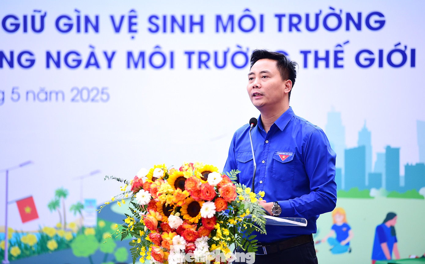 Anh Nguyễn Đức Tiến phát biểu tại chương trình. Ảnh: Xuân Tùng