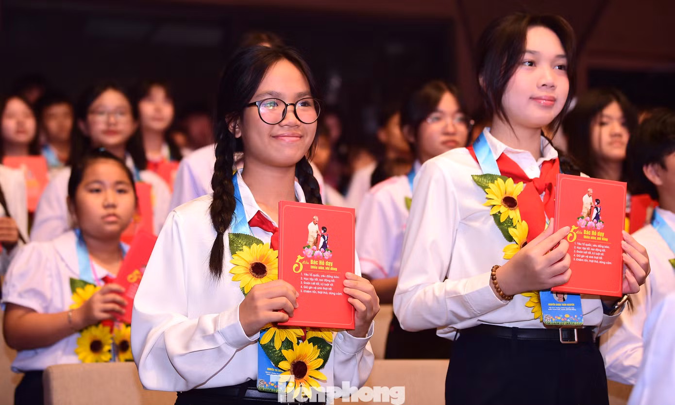Những gương mặt thiếu nhi xuất sắc, tiêu biểu. Ảnh: Xuân Tùng