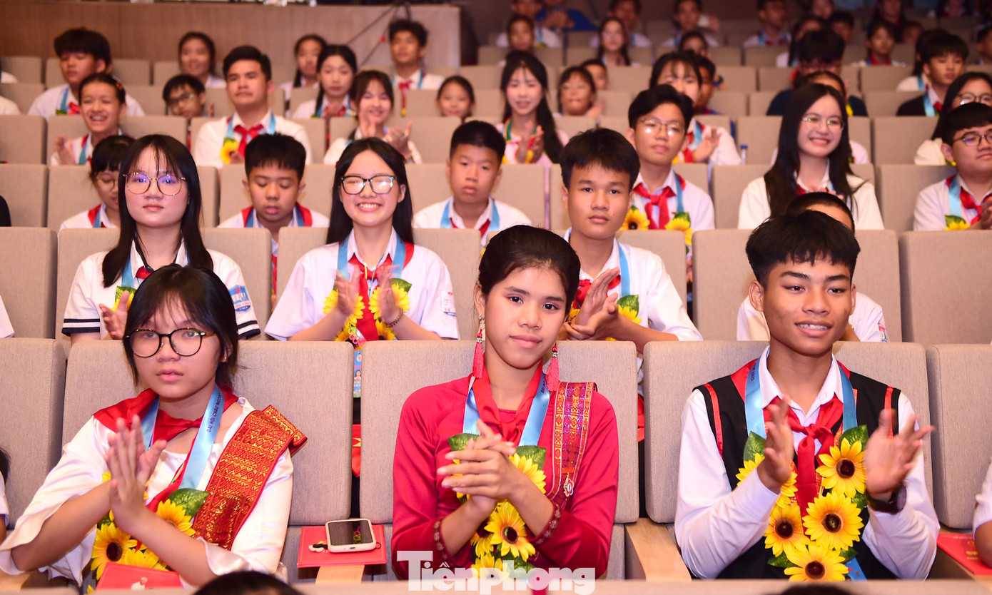 Các đại biểu Cháu ngoan Bác Hồ toàn quốc tham dự Lễ tuyên dương. Ảnh: Xuân Tùng