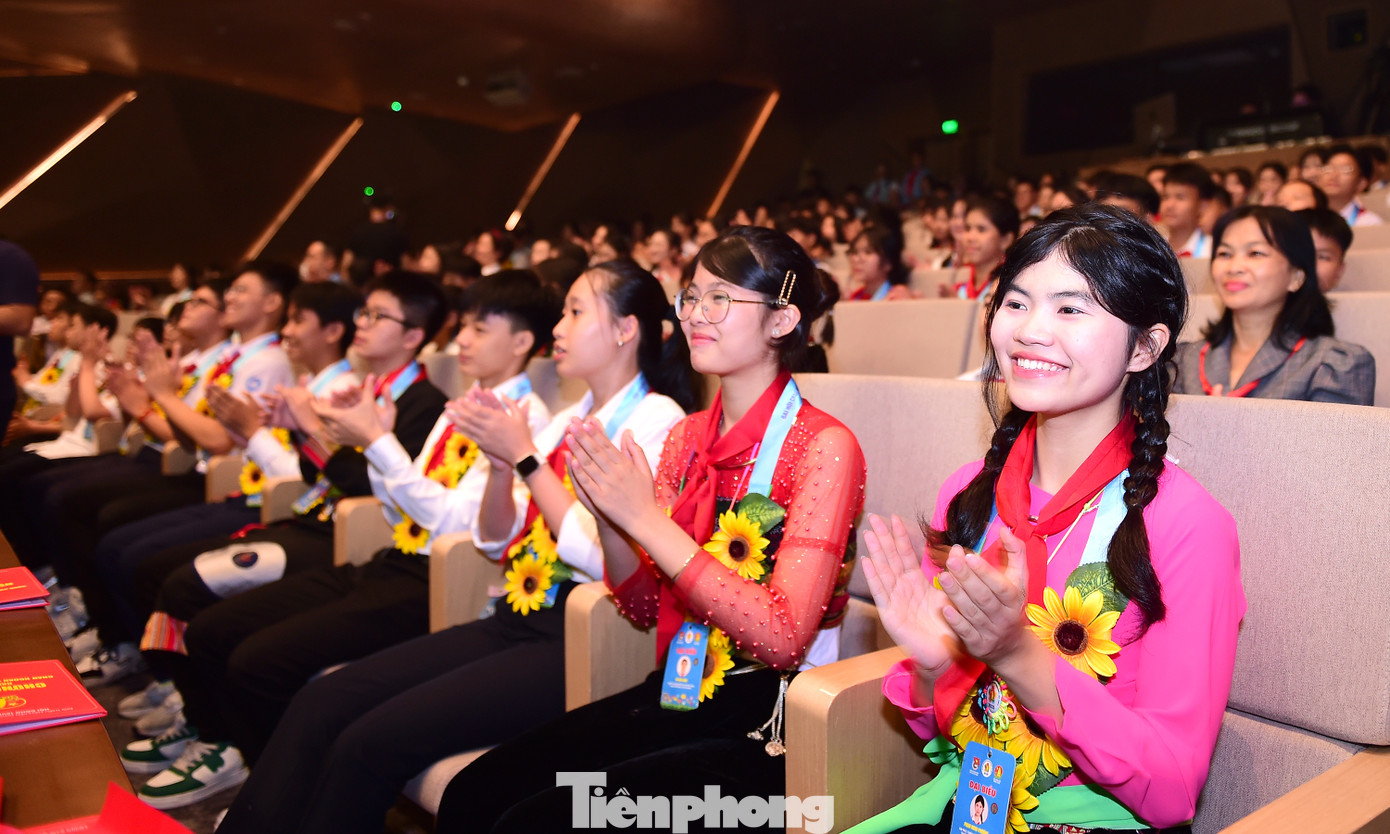 Các đại biểu Cháu ngoan Bác Hồ toàn quốc tham dự Lễ tuyên dương. Ảnh: Xuân Tùng