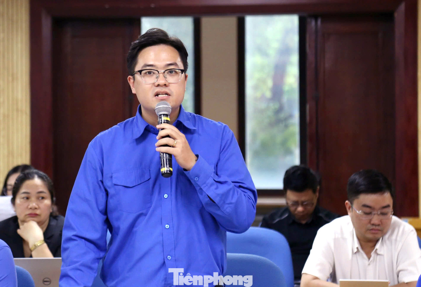 Các đại biểu ý kiến tại hội nghị. Ảnh: Xuân Tùng - Lâm Đăng Hải