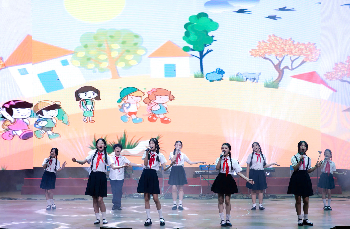 Cùng nhiều gương mặt trẻ như ca sĩ nhí Dương Đức Hải – Quán quân cuộc thi “Tìm kiếm những ngôi sao buổi sớm 2024”; ca sĩ Cao Lê Hà Trang – gương mặt ấn tượng của The Voice Kids 2018.