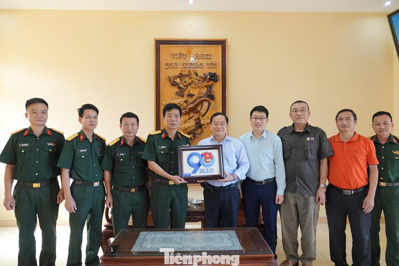 Cùng tham gia đoàn công tác có Bí thư Đoàn cơ quan T.Ư Đoàn Nguyễn Thái Hà, Chánh Văn phòng Hội Cựu chiến binh Cơ quan T.Ư Đoàn Phùng Ngọc Tú, đại biểu Báo Tiền Phong... Cùng tham gia đoàn công tác có Bí thư Đoàn cơ quan T.Ư Đoàn Nguyễn Thái Hà, Chánh Văn phòng Hội Cựu chiến binh Cơ quan T.Ư Đoàn Phùng Ngọc Tú, đại biểu Báo Tiền Phong...