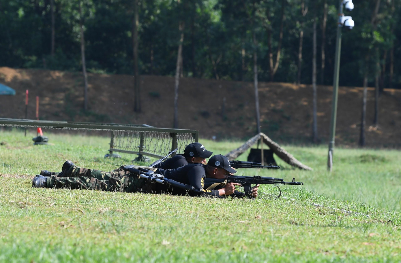 Thực hiện bài bắn