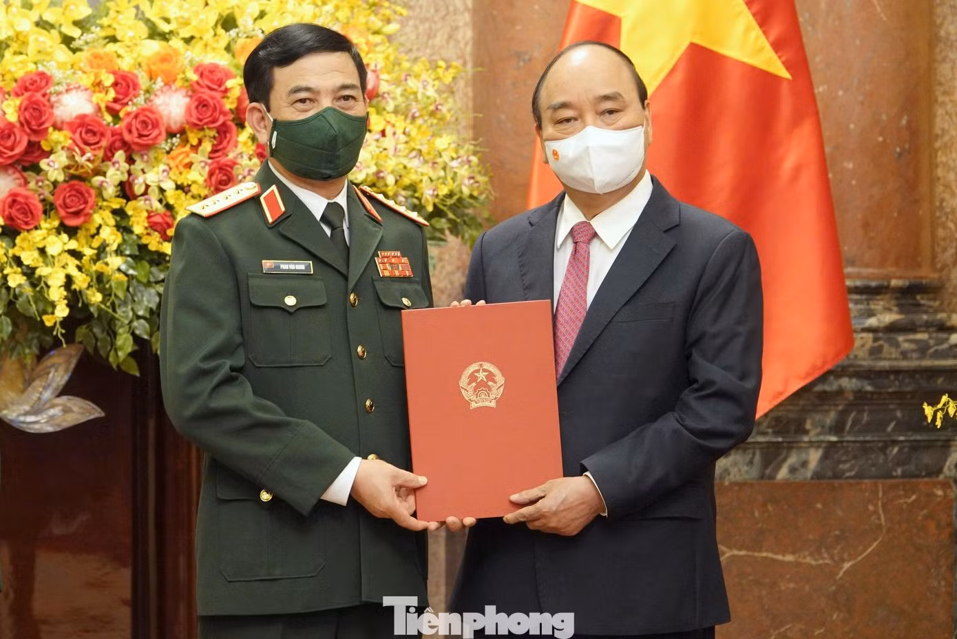 Chủ tịch nước trao quyết định cho Đại tướng Phan Văn Giang