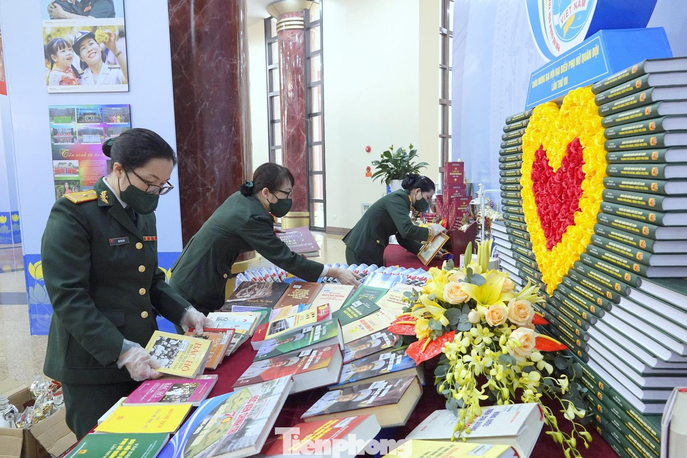 Công tác khánh tiết, trưng bày phục vụ Đại hội được tiến hành nghiêm túc, khẩn trương Công tác khánh tiết, trưng bày phục vụ Đại hội được tiến hành nghiêm túc, khẩn trương