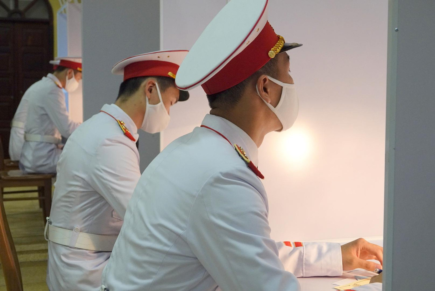 Tỷ lệ cử tri toàn quốc đi bầu cử đạt 98,43% ảnh 84 Tỷ lệ cử tri toàn quốc đi bầu cử đạt 98,43% ảnh 84