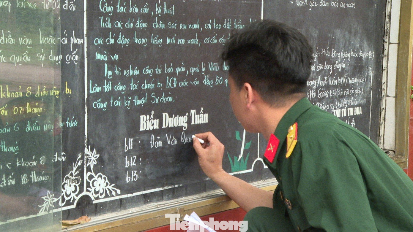 Công tác bình bầu được thực hiện đều đặn ở các cơ quan, đơn vị Công tác bình bầu được thực hiện đều đặn ở các cơ quan, đơn vị