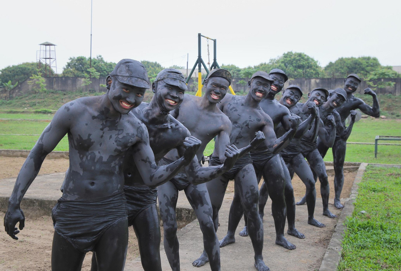 Để trở thành những chiến binh thép, mỗi chiến sĩ đặc công đều phải luôn nỗ lực hết mình Để trở thành những chiến binh thép, mỗi chiến sĩ đặc công đều phải luôn nỗ lực hết mình