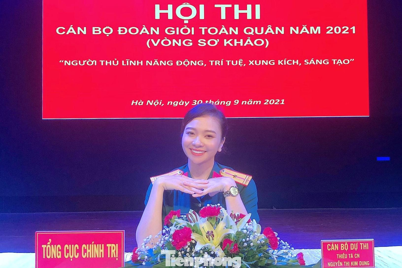 Thiếu tá quân nhân chuyên nghiệp Nguyễn Thị Kim Dung, Bí thư Chi đoàn cơ sở Nhà hát Kịch nói Quân đội (Tổng cục Chính trị) là một trong những thí sinh tham gia vòng sơ khảo cấp toàn quân