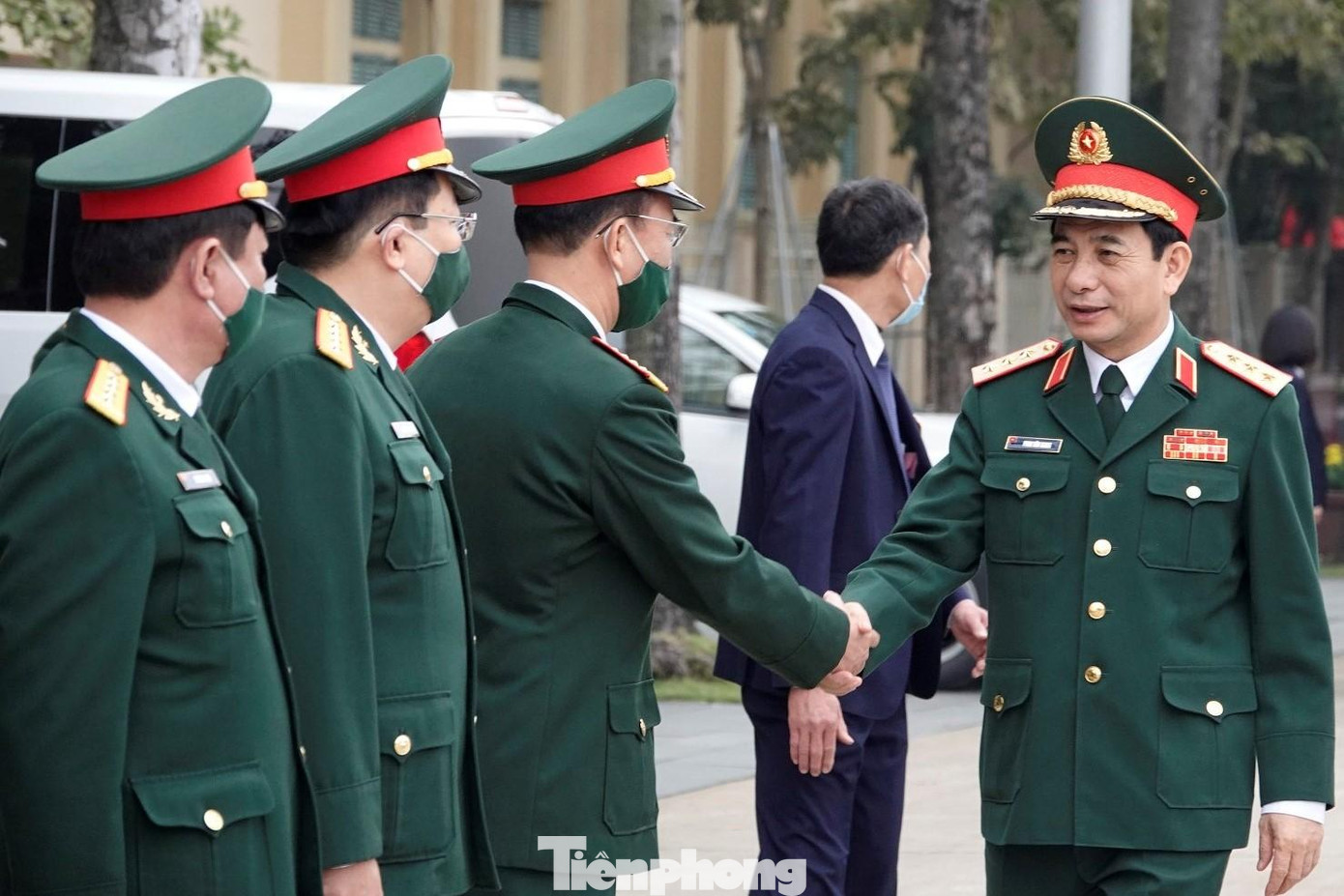 Thượng tướng Phan Văn Giang tới thăm, chúc Tết cán bộ, chiến sĩ Bộ tư lệnh Bảo vệ Lăng Chủ tịch Hồ Chí Minh, sáng 12/2/2021 (mùng một Tết Tân Sửu). Ảnh: Nguyễn Minh Thượng tướng Phan Văn Giang tới thăm, chúc Tết cán bộ, chiến sĩ Bộ tư lệnh Bảo vệ Lăng Chủ tịch Hồ Chí Minh, sáng 12/2/2021 (mùng một Tết Tân Sửu). Ảnh: Nguyễn Minh