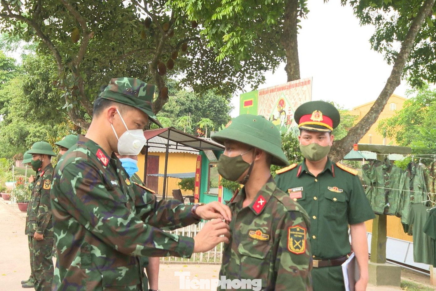 Sư đoàn trưởng Sư đoàn 3 - Đại tá Trần Xuân Mạnh động viên chiến sĩ khắc phục khó khăn để chiến thắng đại dịch và huấn luyện tốt Sư đoàn trưởng Sư đoàn 3 - Đại tá Trần Xuân Mạnh động viên chiến sĩ khắc phục khó khăn để chiến thắng đại dịch và huấn luyện tốt