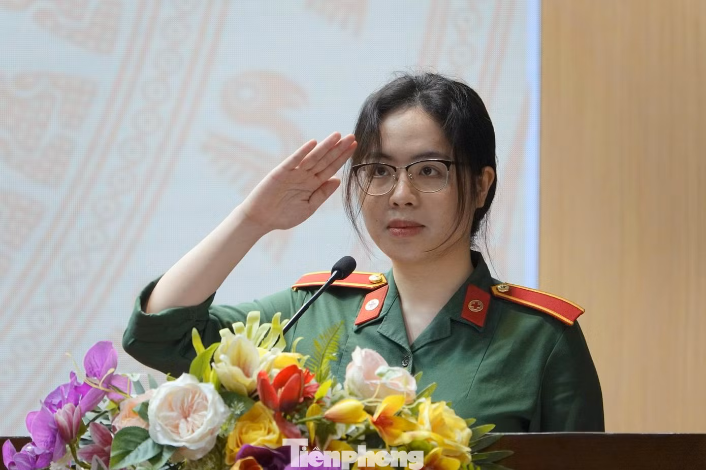 Thượng sĩ Nguyễn Hà My đại diện cho tuổi trẻ Học viện bày tỏ quyết tâm