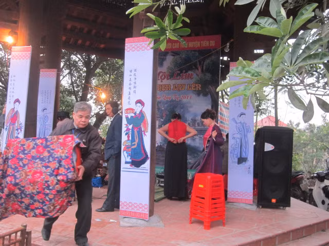 Các lán hát Quan Họ