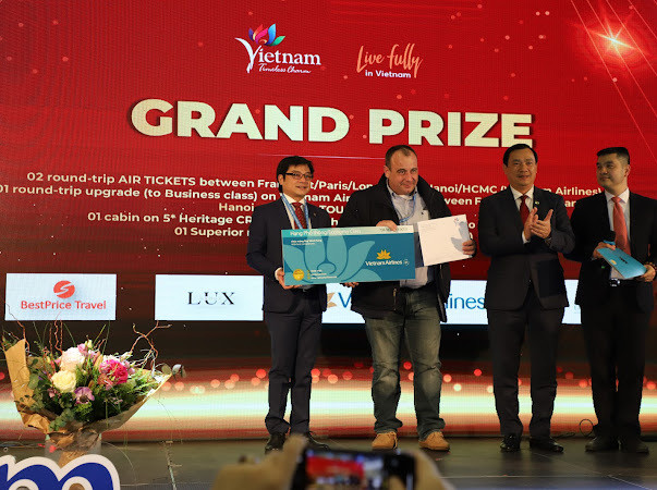 Một số hình thức thu hút khách tại Gian Việt Nam