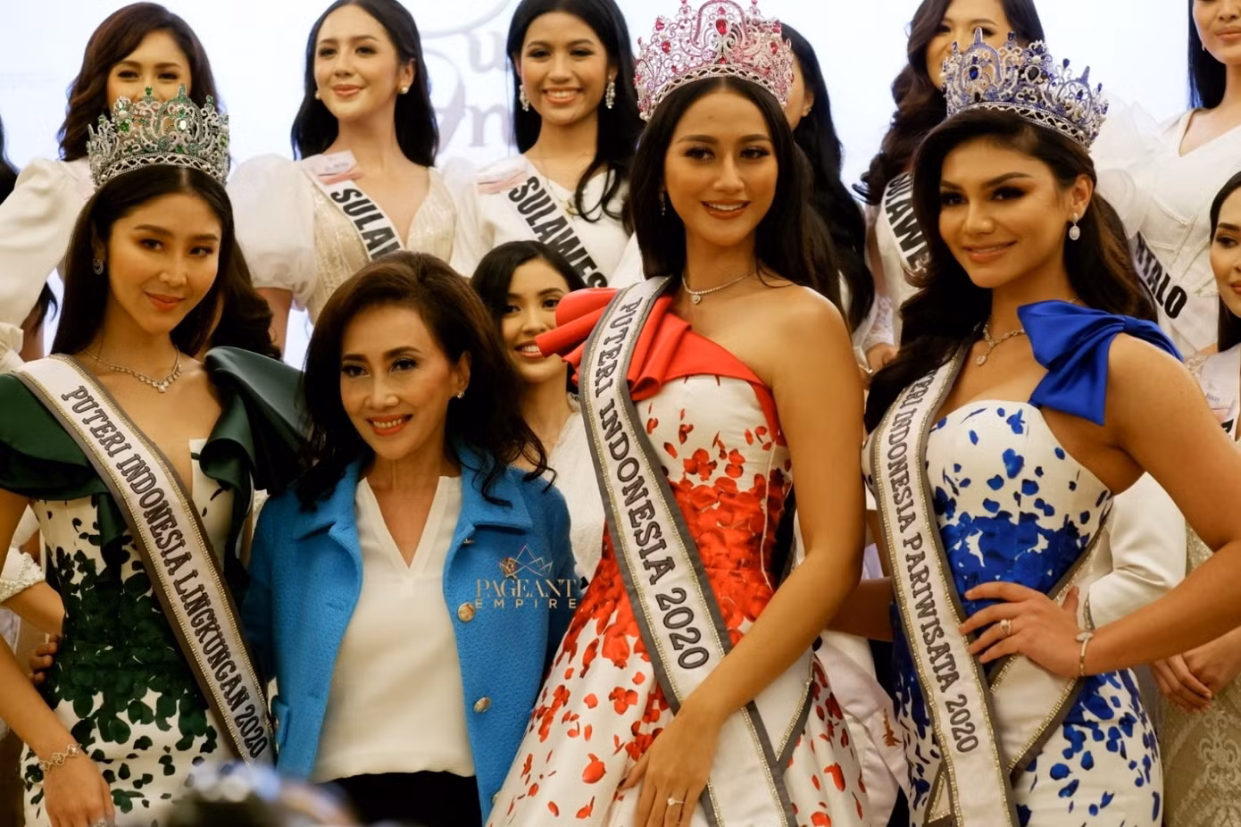 Puteri Indonesia là đơn vị hợp tác với Miss Universe hơn 2 thập kỷ qua nhưng đã mất bản quyền vào tay công ty PT Capella Swastika Karya.