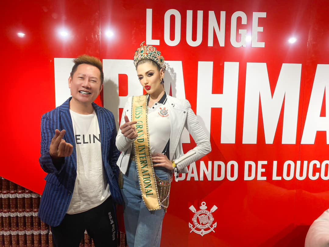 Isabella Menin cùng ông Nawat trở về quê nhà Brazil sau 4 tháng đăng quang.