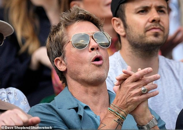 Sự lão hóa ngược của Brad Pitt khiến công chúng bất ngờ. Ảnh: Shutterstock. Sự lão hóa ngược của Brad Pitt khiến công chúng bất ngờ. Ảnh: Shutterstock.