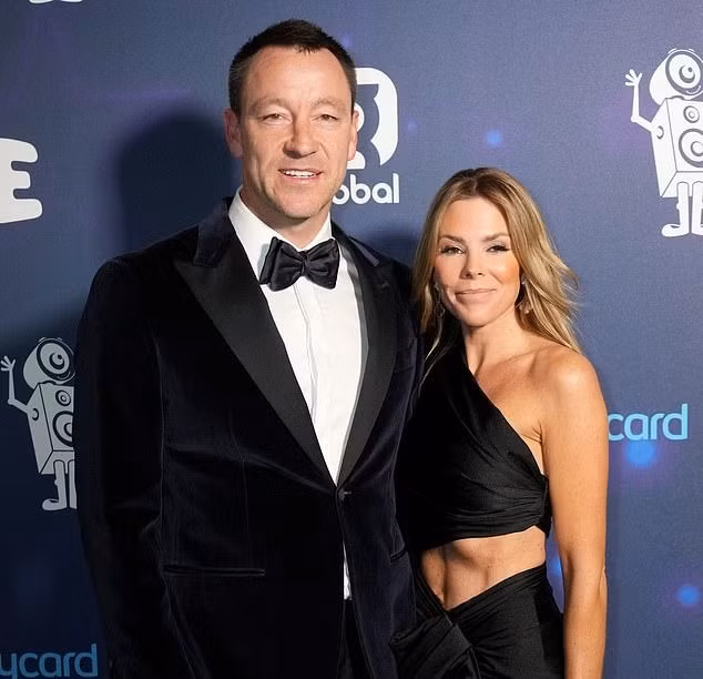 John Terry bị tố ngoại tình với bạn gái cũ của đồng đội dù đã có vợ con. Ảnh: PA.