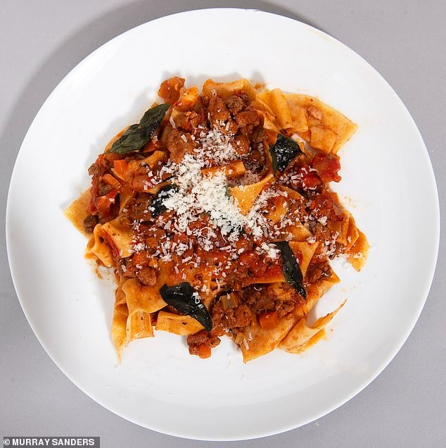 Món bò Wagyu Bolognese nấu chậm. Ảnh: Daily Mail. Món bò Wagyu Bolognese nấu chậm. Ảnh: Daily Mail.
