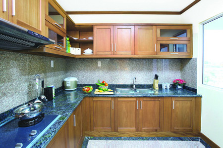 Không gian bếp được bố trí gọn gàng, ngăn nắp giúp bạn cảm hứng và thêm yêu việc nội trợ chăm sóc cho mái ấm gia đình.. Không gian bếp được bố trí gọn gàng, ngăn nắp giúp bạn cảm hứng và thêm yêu việc nội trợ chăm sóc cho mái ấm gia đình.