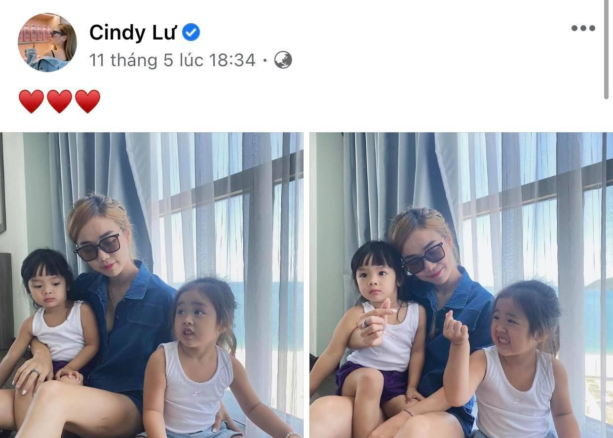 Những chia sẻ mới nhất của em gái Gia Bảo đều là ảnh của cô cùng bé Gà và Cún. Những chia sẻ mới nhất của em gái Gia Bảo đều là ảnh của cô cùng bé Gà và Cún.