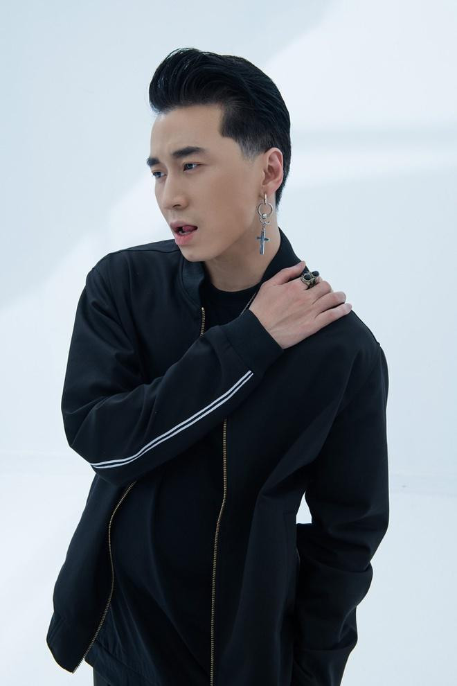 Karik có nhiều lợi thế khi góp mặt trong Running Man bản Việt.