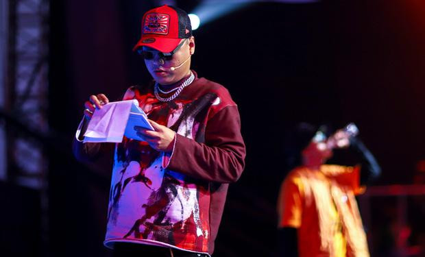 LK gần gũi, thoải mái và dành hết tâm huyết cho các thí sinh của mình. LK gần gũi, thoải mái và dành hết tâm huyết cho các thí sinh của mình.