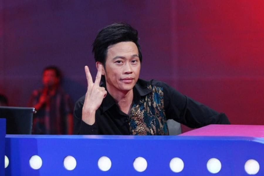 NSƯT Hoài Linh trở lại truyền hình sau một thời gian dài nghỉ ngơi. NSƯT Hoài Linh trở lại truyền hình sau một thời gian dài nghỉ ngơi.