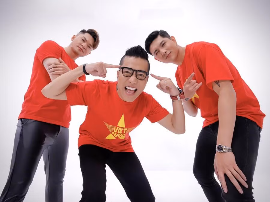 Sản phẩm lần này có sự góp mặt của cả Tim và Bảo Kun. Sản phẩm lần này có sự góp mặt của cả Tim và Bảo Kun.