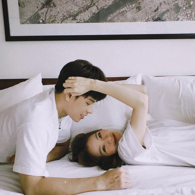 Cả hai được khen ngợi vì đẹp đôi và thường xuyên chia sẻ hình ảnh ngọt ngào lên MXH.