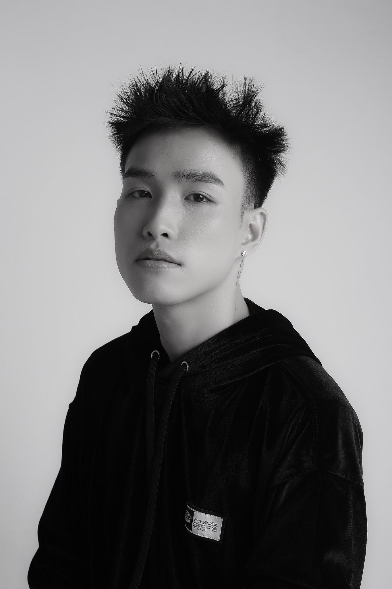 Củ Tỏi đã trưởng thành hơn rất nhiều so với thời điểm mới nổi tiếng.