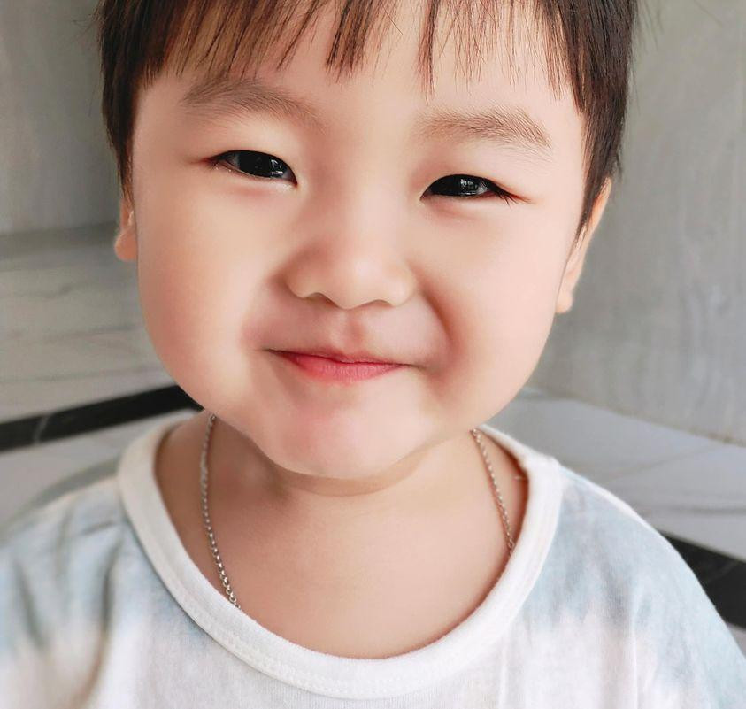Bé Bo trong hình ảnh Hòa Minzy vừa đăng tải.