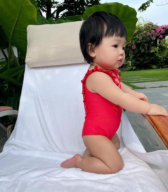 Suchin sở hữu nét đẹp của mẹ. Suchin sở hữu nét đẹp của mẹ.