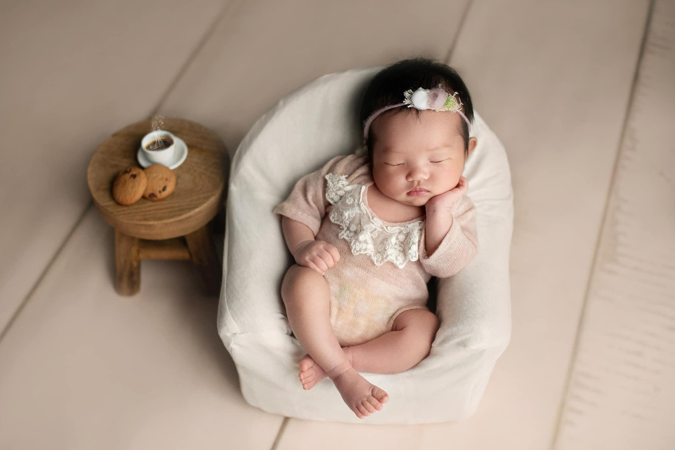 Ngay từ khi ra đời cô bé đã được nhận xét là rất giống bố.