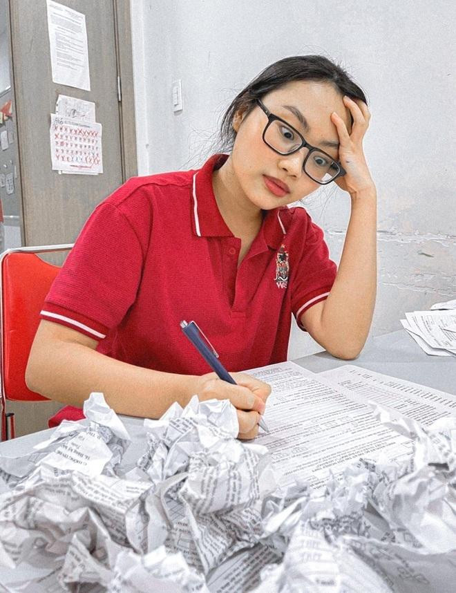 Câu nói tưởng chừng bông đùa của Phương Mỹ Chi đang gây "phản ứng ngược". Câu nói tưởng chừng bông đùa của Phương Mỹ Chi đang gây "phản ứng ngược".