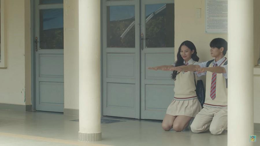 Có nhiều điểm tương đồng của bộ phim Hoa ngữ và MV mới của Phí Phương Anh. Có nhiều điểm tương đồng của bộ phim Hoa ngữ và MV mới của Phí Phương Anh.