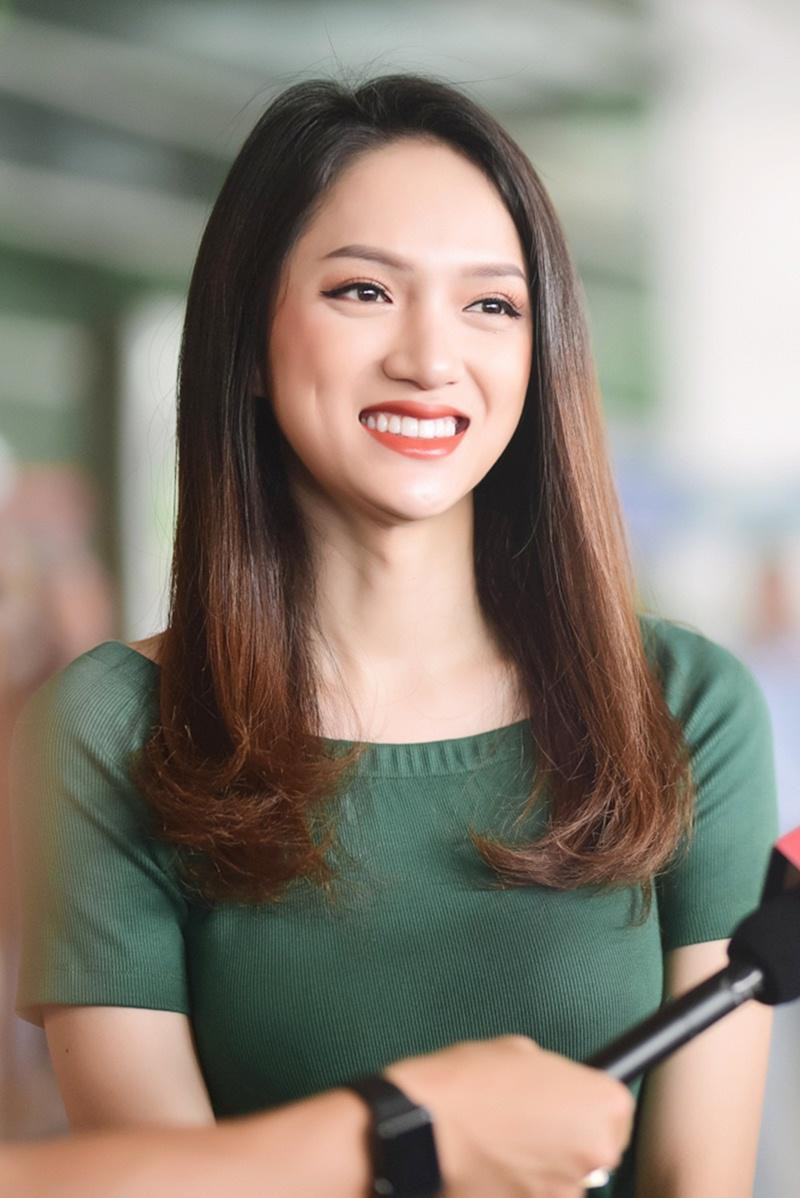 Hương Giang gián tiếp quyên góp 900 triệu đồng vào quỹ mua máy thở cho bệnh nhân COVID-19.