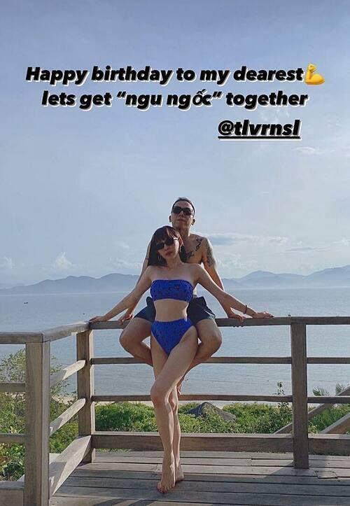 Hồi tháng 1/2021, "combo" hình xăm của Touliver vẫn còn nguyên. Hồi tháng 1/2021, "combo" hình xăm của Touliver vẫn còn nguyên.