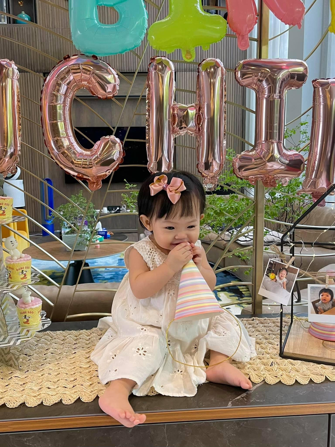 Con gái Cường Đôla được người hâm mộ yêu mến vì rất dễ thương.