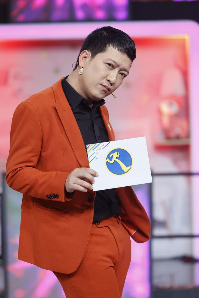 Trường Giang là anh cả của Running Man Việt 2021. Trường Giang là anh cả của Running Man Việt 2021.