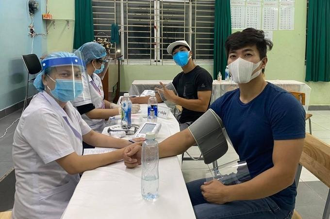 Quốc Nghiệp nói thêm mình chỉ bị tê tay, còn lại cơ thể hoàn toàn ổn định. Quốc Nghiệp nói thêm mình chỉ bị tê tay, còn lại cơ thể hoàn toàn ổn định.