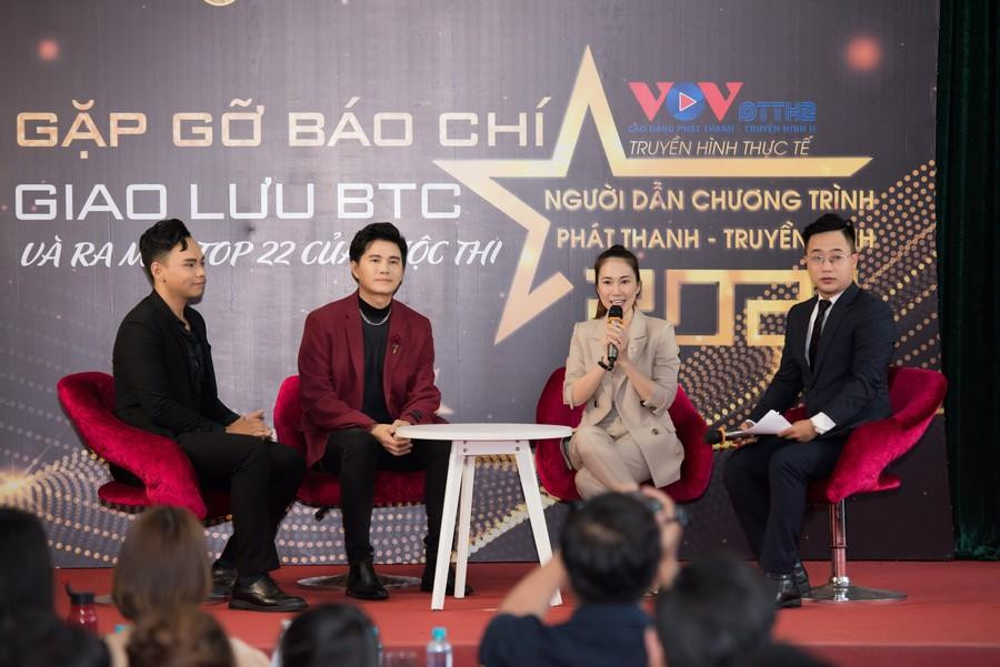 (Từ trái sang) MC Minh Phúc, MC Vũ Mạnh Cường, MC Thanh Thảo Hugo là người "cầm trịch" cuộc thi năm nay. (Từ trái sang) MC Minh Phúc, MC Vũ Mạnh Cường, MC Thanh Thảo Hugo là người "cầm trịch" cuộc thi năm nay.