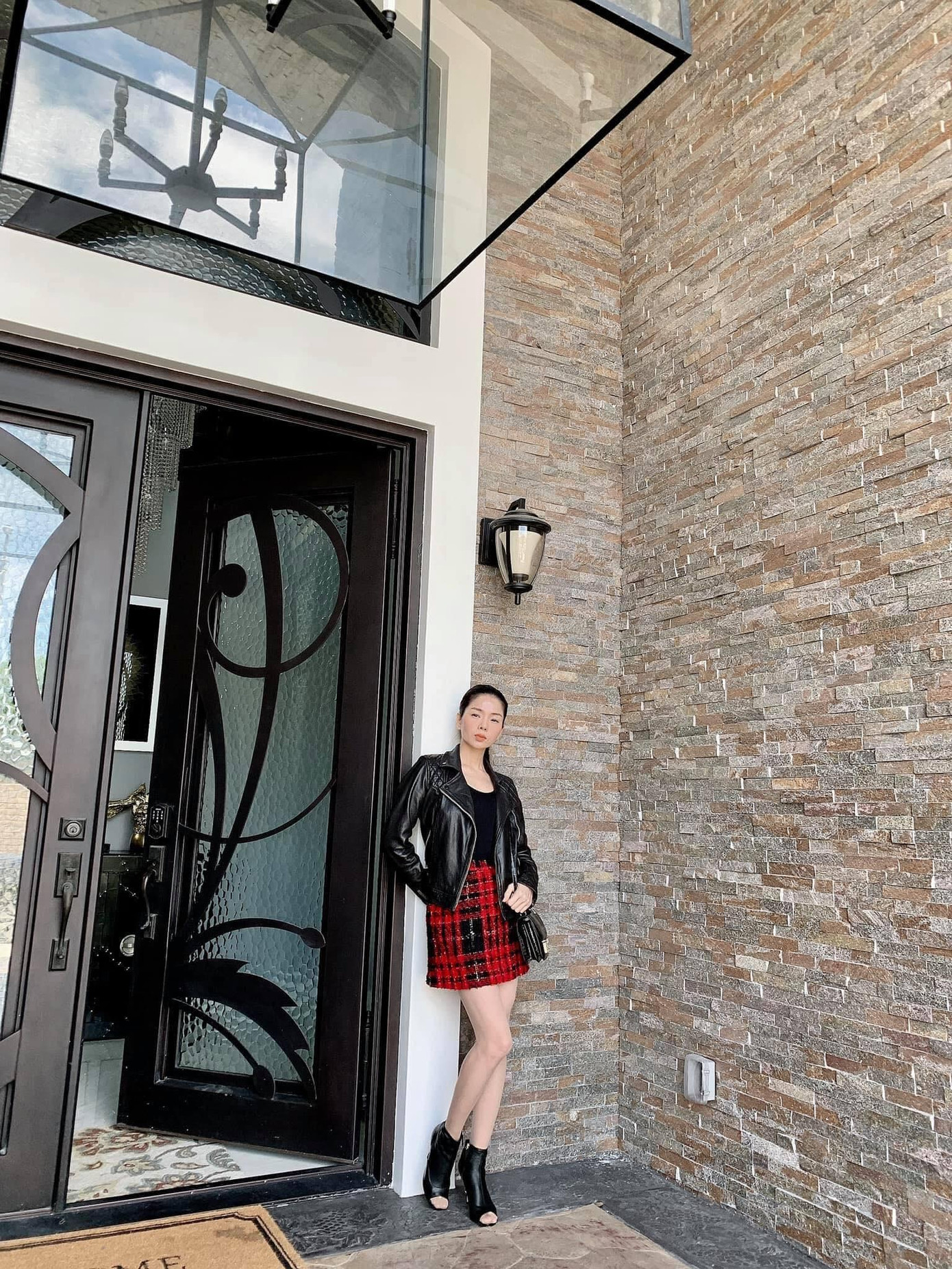 Hình ảnh được Lệ Quyên chia sẻ mỗi dịp đi lưu diễn ở Mỹ. Hình ảnh được Lệ Quyên chia sẻ mỗi dịp đi lưu diễn ở Mỹ.