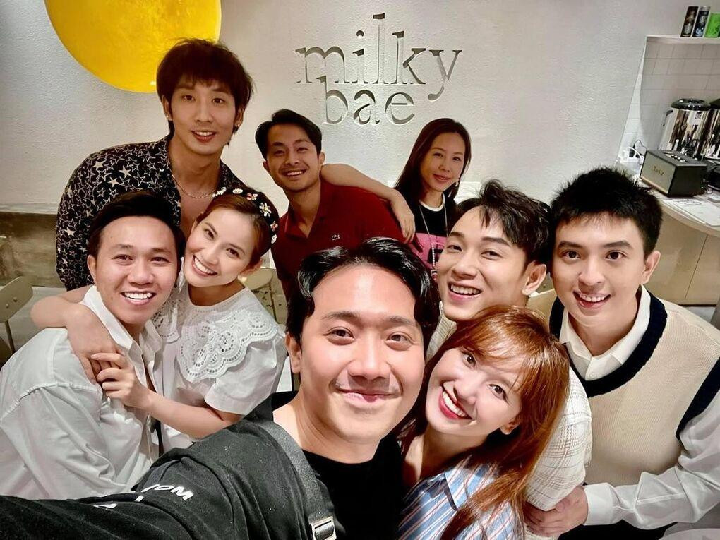 Diễn viên sinh năm 1987 từng đưa bạn gái đi gặp gỡ bạn bè. Diễn viên sinh năm 1987 từng đưa bạn gái đi gặp gỡ bạn bè.