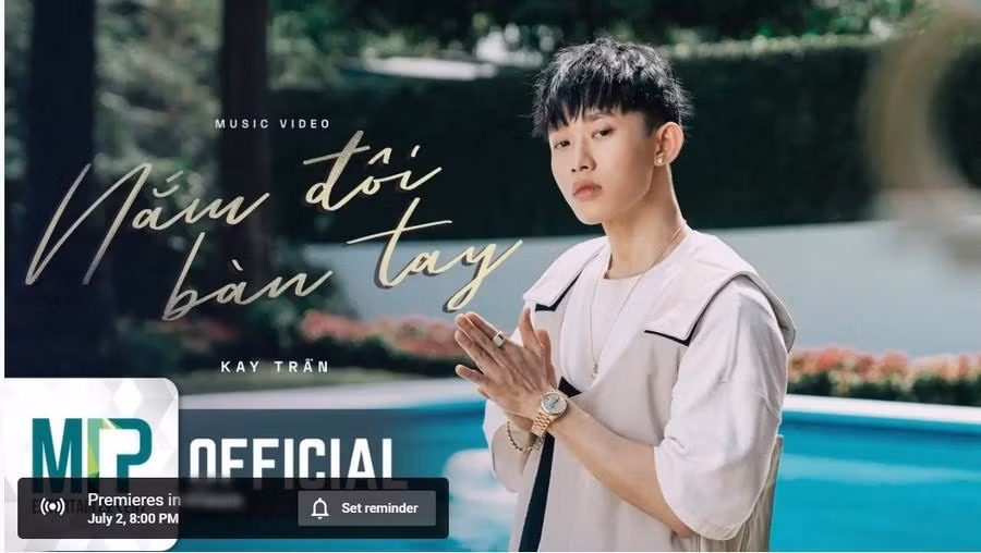 Tạo hình trong MV mới của nam ca sĩ.