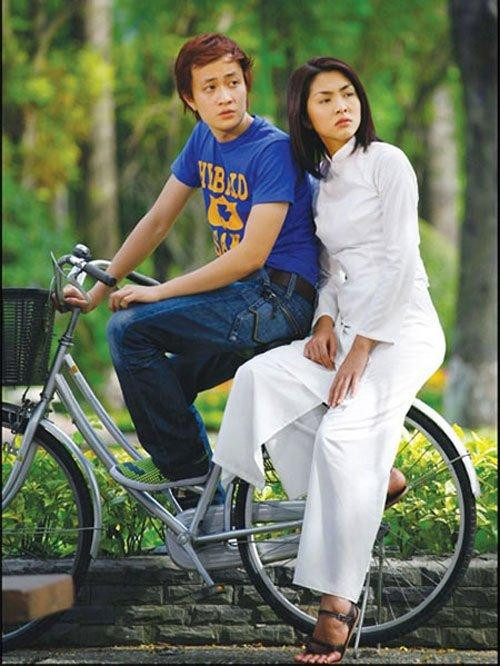 Tăng Thanh Hà và Lương Mạnh Hải trong phim Bỗng Dưng Muốn Khóc. Tăng Thanh Hà và Lương Mạnh Hải trong phim Bỗng Dưng Muốn Khóc.