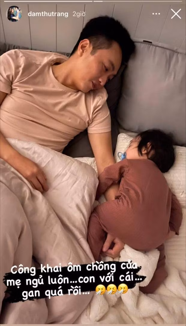 Hình ảnh dễ thương của bé Suchin khiến ai thấy cũng muốn "thả tim".