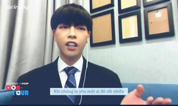 Đức Phúc xuất hiện trên kênh Arirang của Hàn Quốc. Đức Phúc xuất hiện trên kênh Arirang của Hàn Quốc.